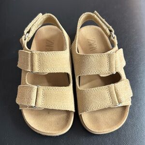 Zara toddler sandal shoe size 25 (9T)